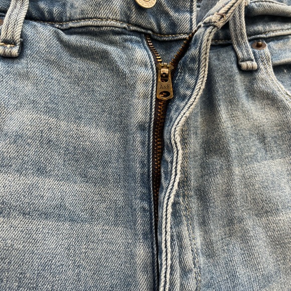 🌟ABERCROMBIE & FITCH “THE FLARE” ULTRA HIGH RISE JEANS🌟 - Picture 6 of 14